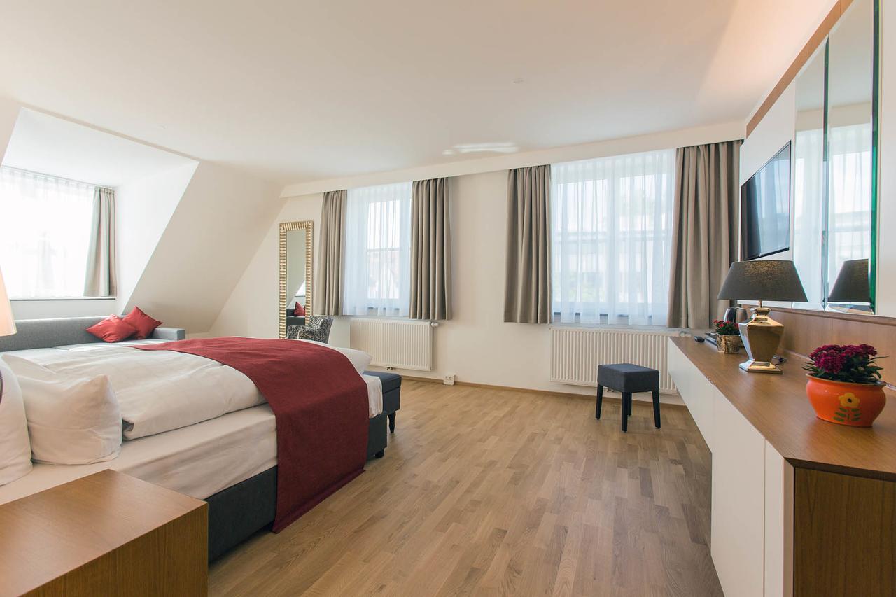 Hotel Am Schrannenplatz Memmingen Kültér fotó