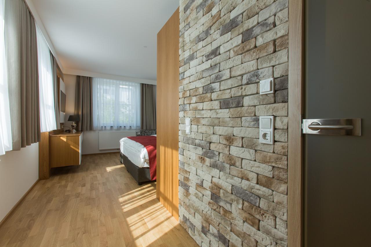 Hotel Am Schrannenplatz Memmingen Kültér fotó